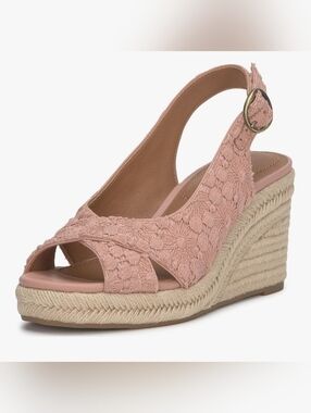 Lucky Brand Cyrila Wedge Sandals in  Bellini 8m